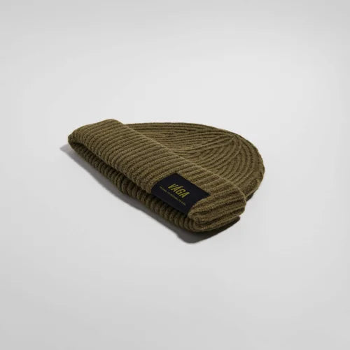 VÅGA Midweight Ribbed Beanie - Moss Green