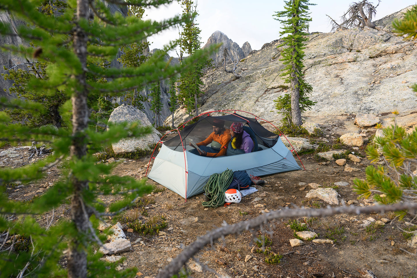MSR Hubba Hubba™ LT 2-Person Backpacking Tent - Green