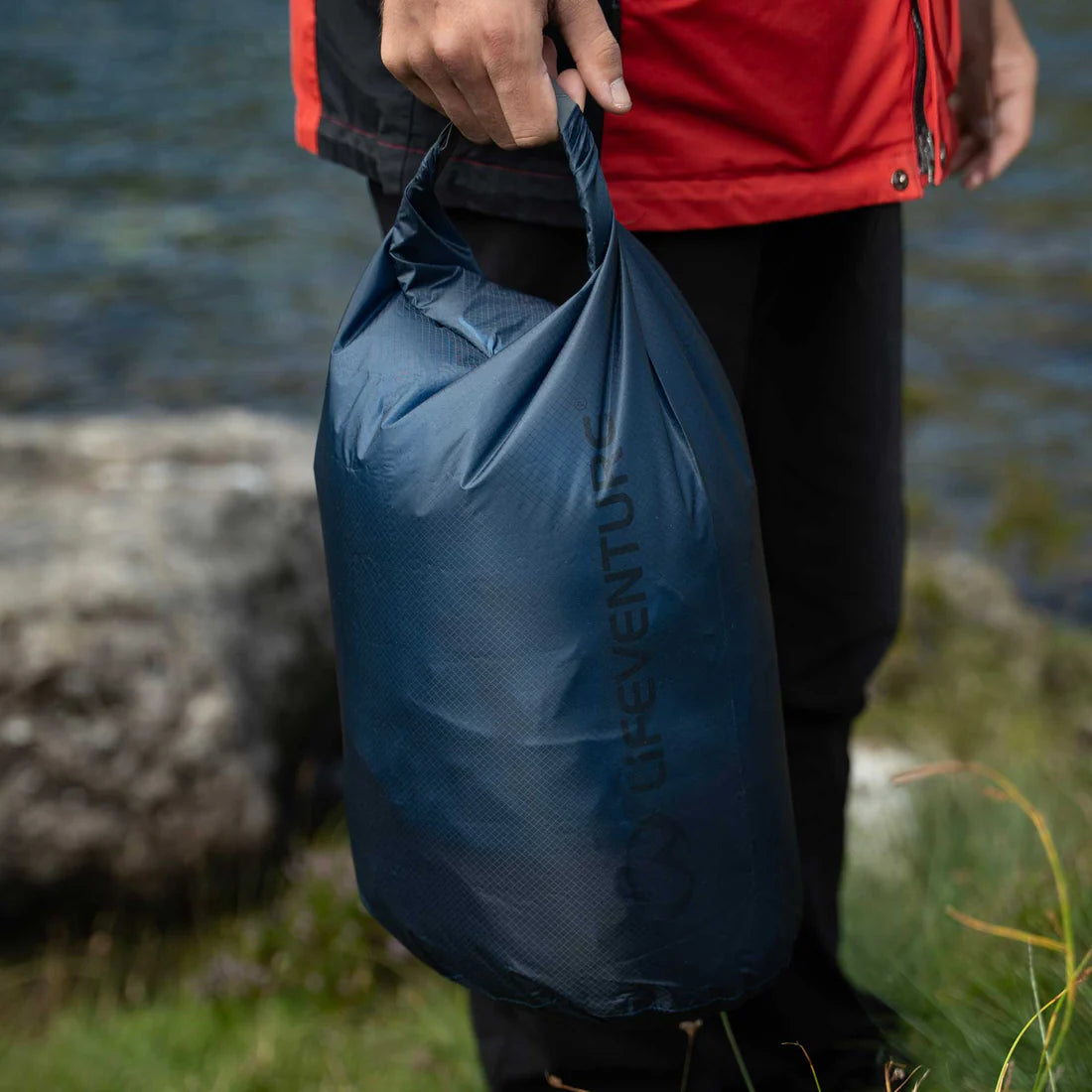 Lifeventure Ultralight Dry Bag - 10 Litre Navy