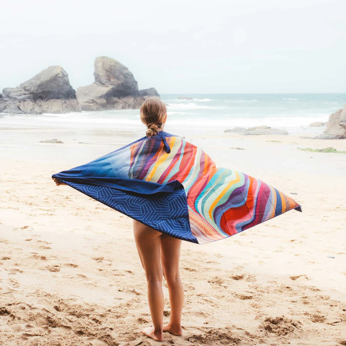 Lifeventure SoftFibre Giant Recycled Towel - Rainbow Mountain