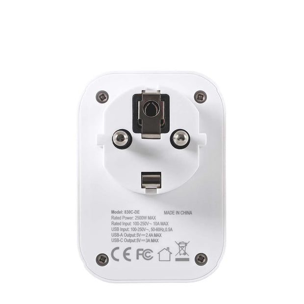 Lifeventure Travel Adapter USB - Europe