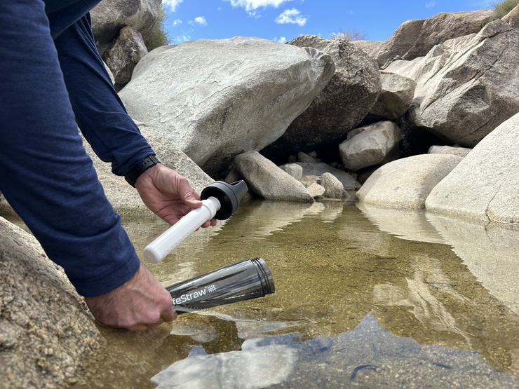 LifeStraw Go 650ml Filter Bottle - Nordic Noir Tritan Renew