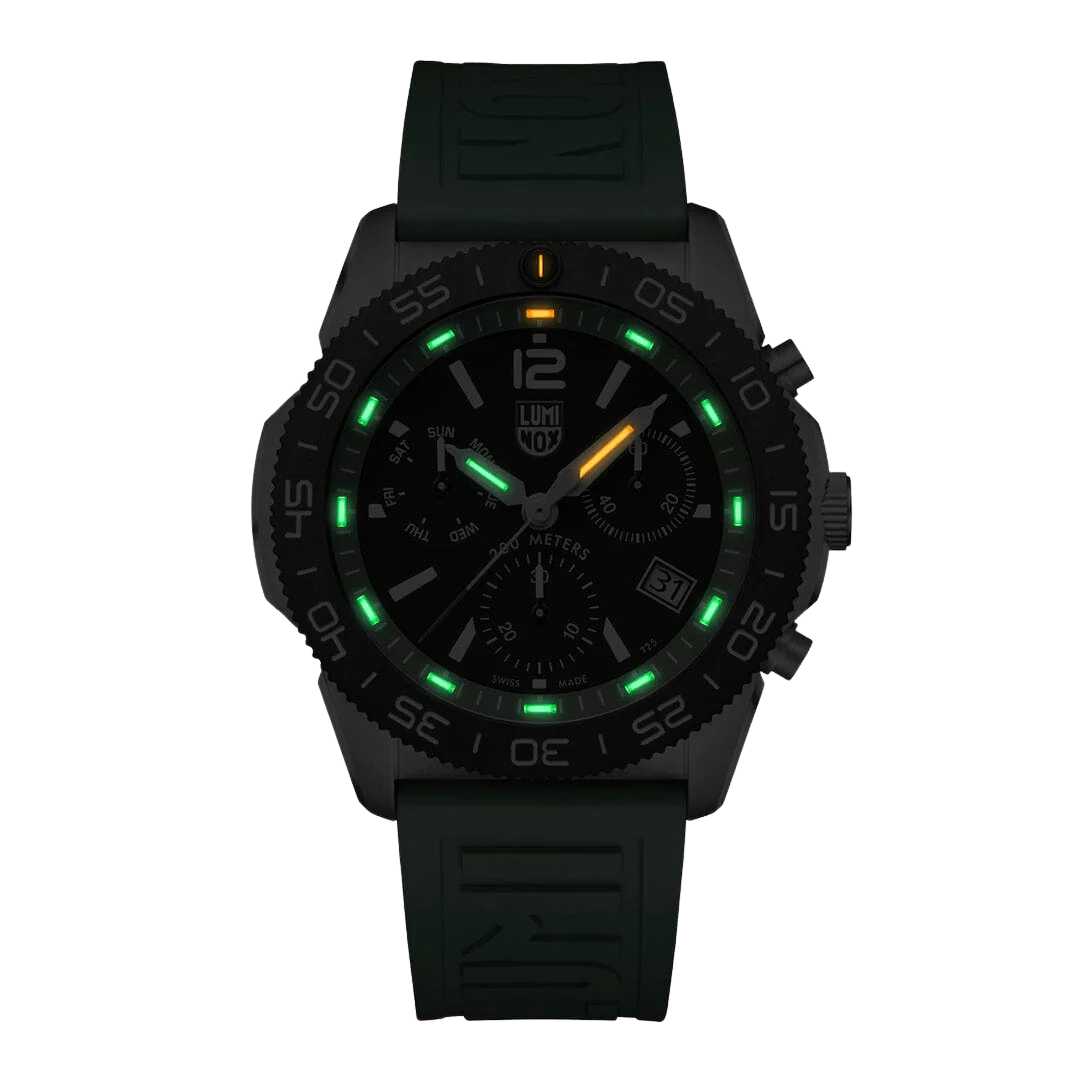 Luminox Pacific Diver Chronograph 44 mm Diver Watch Black-Green Dial - Set