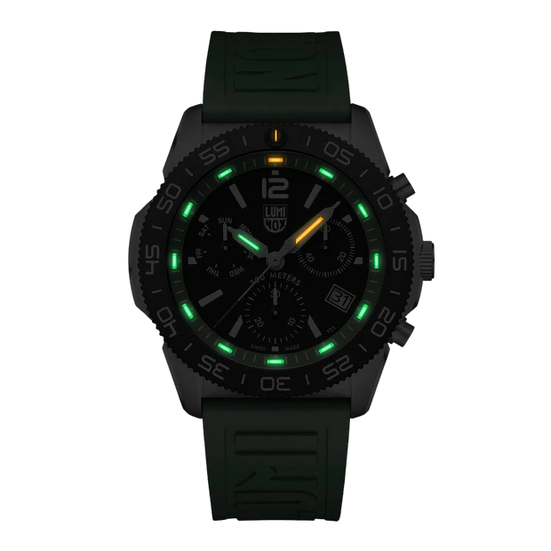 Luminox Pacific Diver Chronograph 44 mm Diver Watch Black-Green Dial - Set