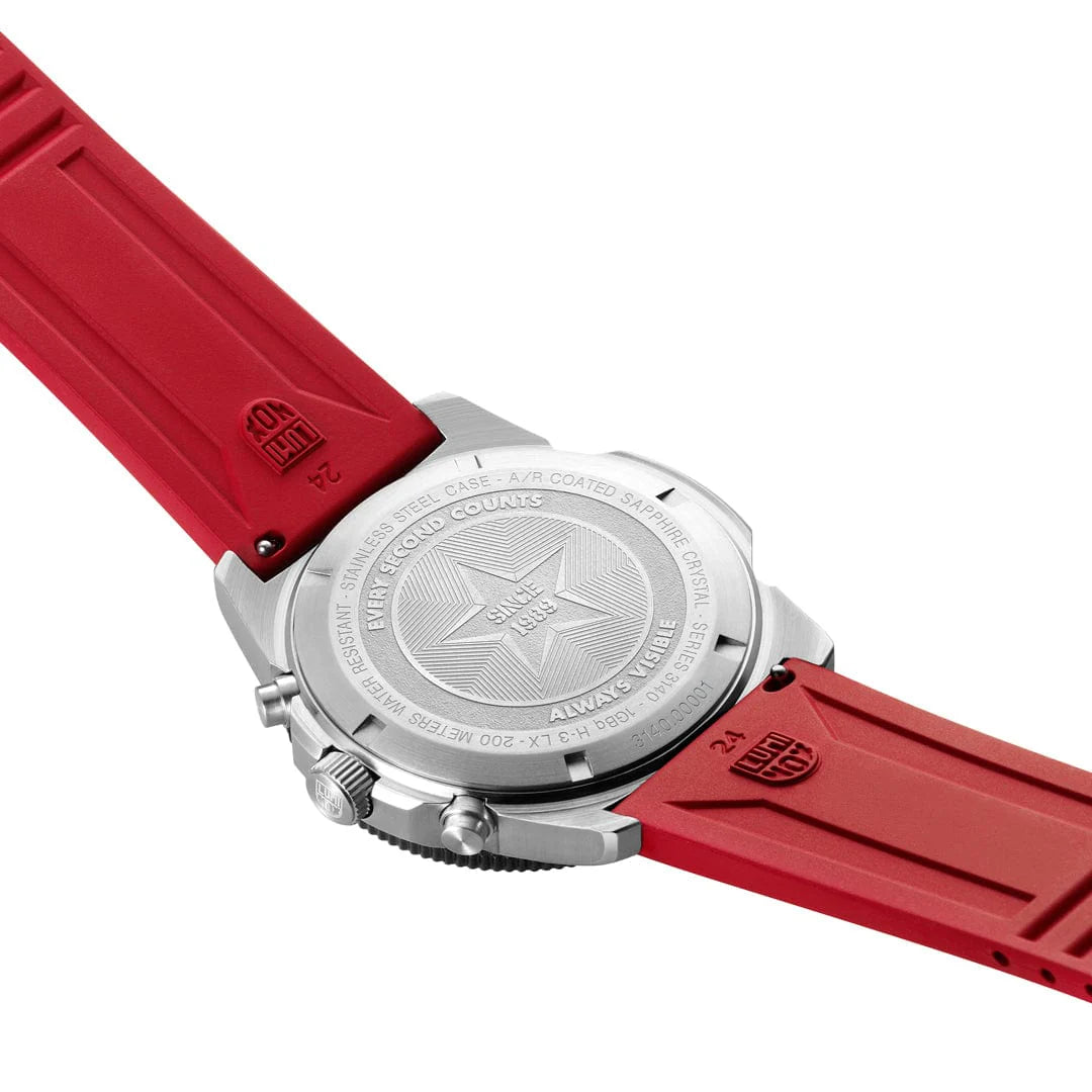 Luminox Pacific Diver Chronograph 44 mm Diver Watch Black-Red Dial - Set