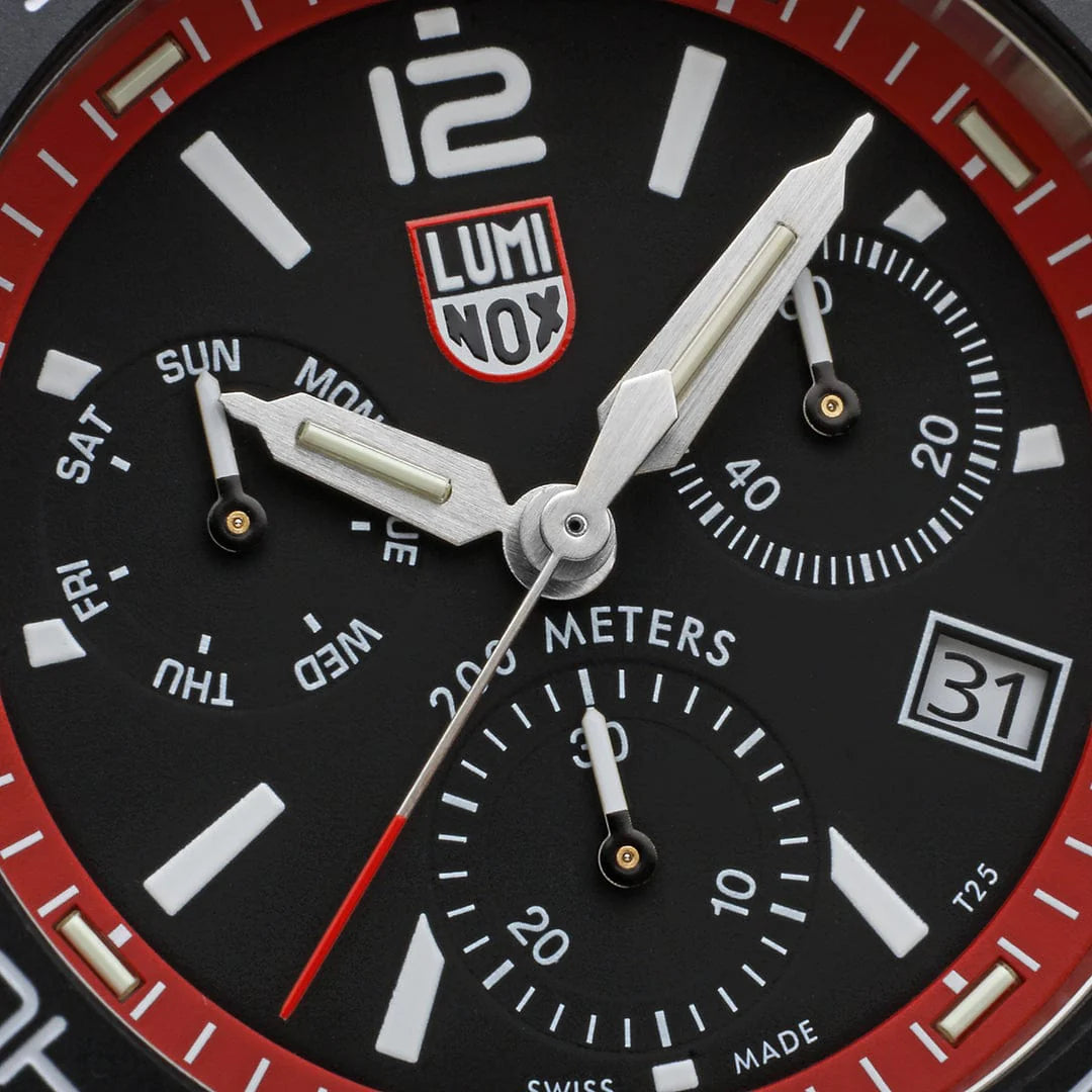 Luminox Pacific Diver Chronograph 44 mm Diver Watch Black-Red Dial - Set