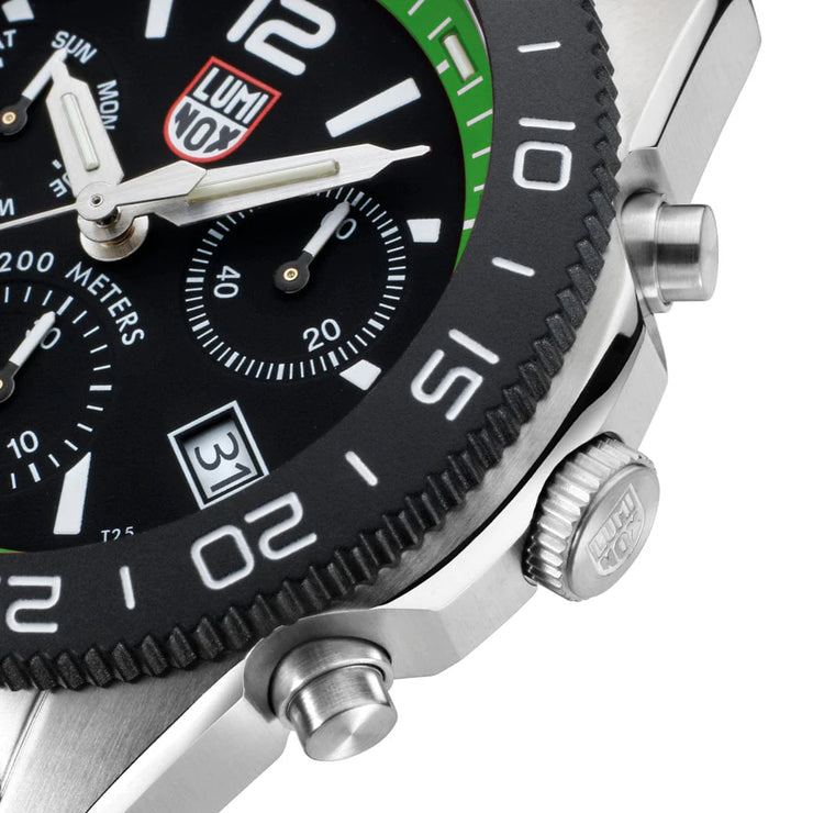 Luminox Pacific Diver Chronograph 44 mm Diver Watch Black-Green Dial - Set