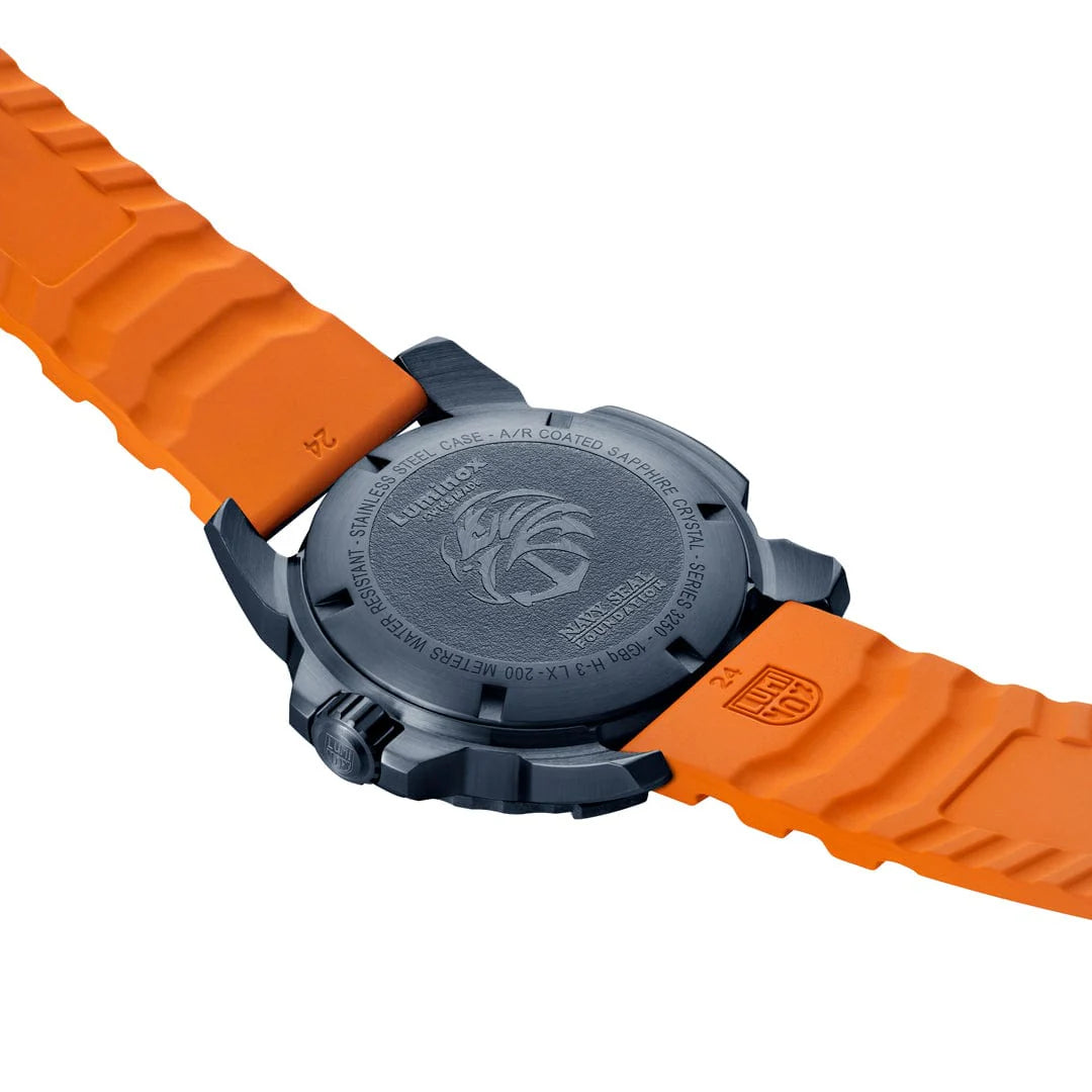 Luminox Navy SEAL Foundation Back To The Blue 45 mm Watch - Set