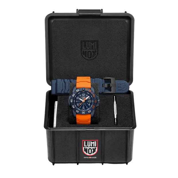 Luminox Navy SEAL Foundation Back To The Blue 45 mm Watch - Set