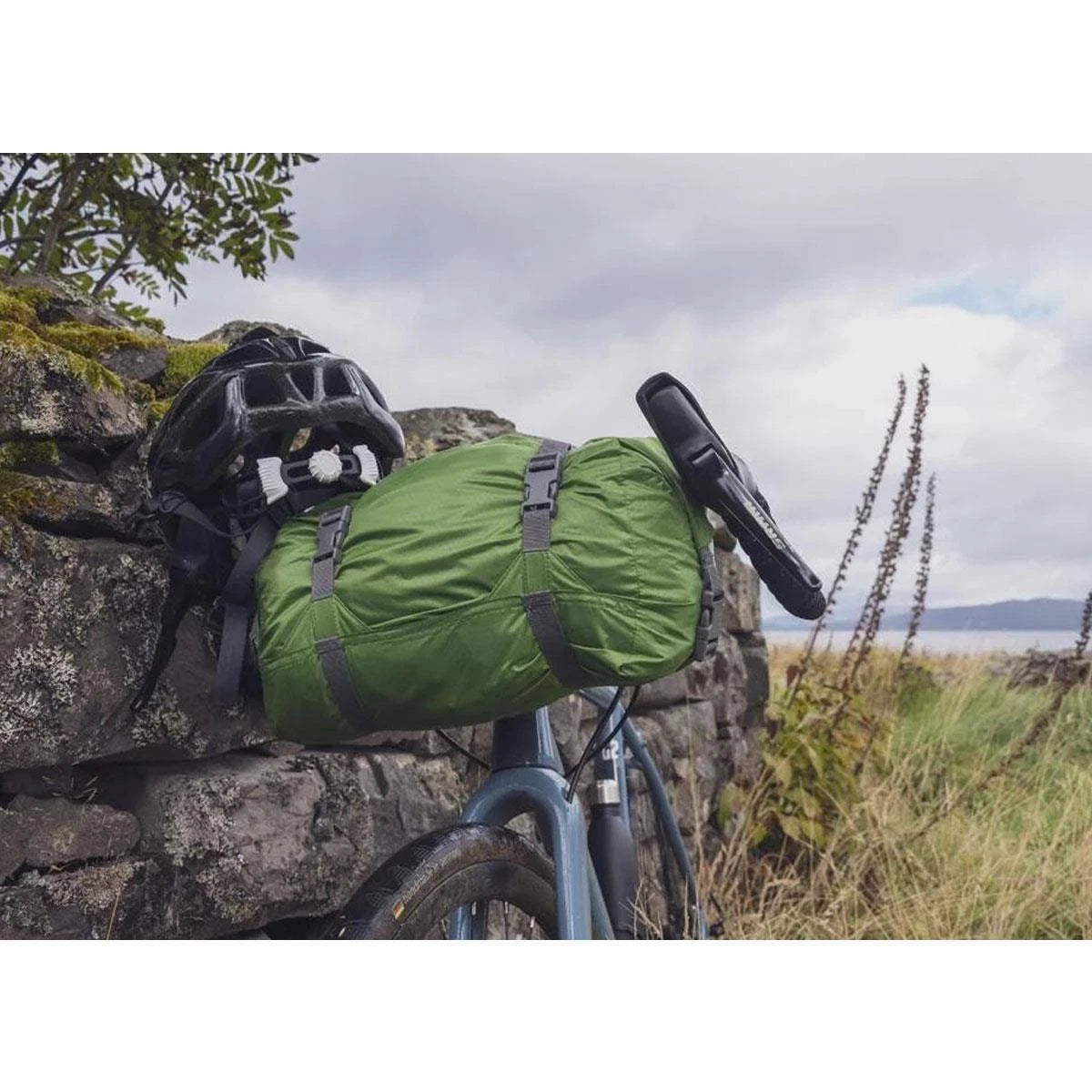 Vango Apex Compact 300 Backpacking Tent - Pamir Green