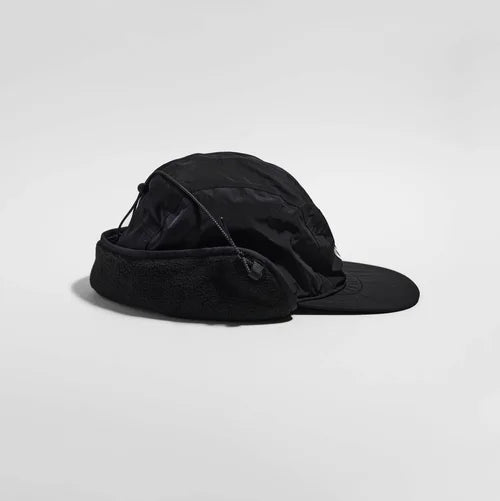 VÅGA Padded Hiker Water Resistant Insulated Cap - Black