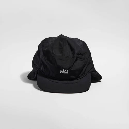 VÅGA Padded Hiker Water Resistant Insulated Cap - Black