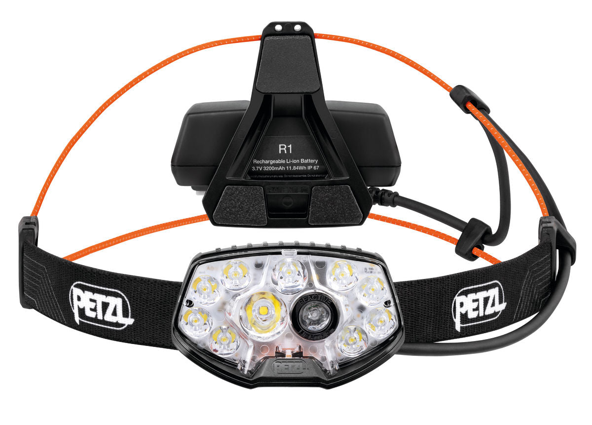 PETZL NOA RL 1500 ラスト1点 Petzl NAO RL 1500 Lumens Lightweight Runners Headtorch
